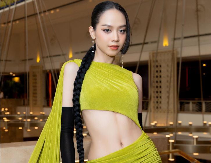 Hoa hậu Thanh Thủy khoe dáng "đồng hồ cát", nỗ lực tập luyện thi quốc tế