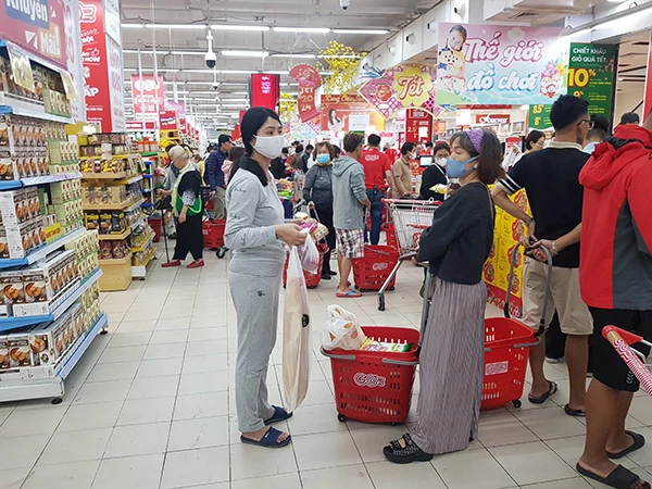 Việc sử dụng túi nilon dùng một lần vẫn còn khá phổ biển tại các siêu thị, trung tâm thương mại trên địa bàn Đà Nẵng.