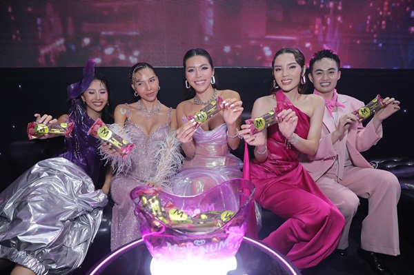 Kem Magnum ch&#xE0;o &#x111;&#xF3;n &#x110;&#x1EA1;i s&#x1EE9; th&#x1B0;&#x1A1;ng hi&#x1EC7;u Chi Pu v&#xE0; phi&#xEA;n b&#x1EA3;n h&#x1B0;&#x1A1;ng v&#x1ECB; m&#x1EDB;i