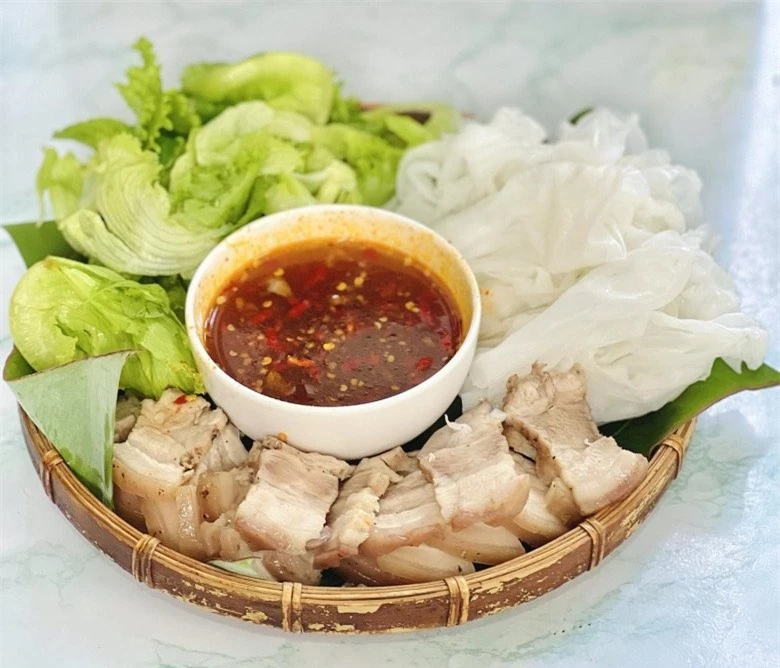 Cách làm bánh ướt thịt heo đơn giản, thanh mát mà ngon cho cuối tuần của mẹ đảm Sài Gòn - 5