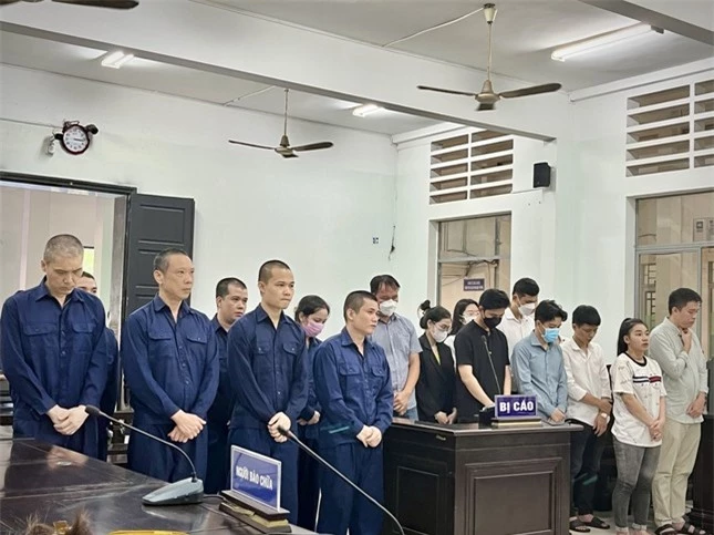 Vụ bảo kê sòng bạc tại Nha Trang: Cựu cảnh sát hình sự lĩnh án 4 năm tù ảnh 3