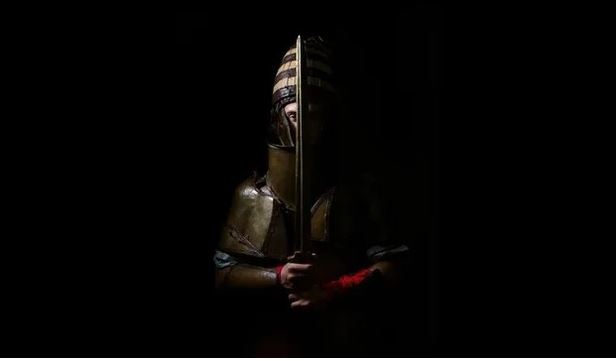 Kì diệu áo giáp cổ đại có thể bảo vệ người lính suốt 11 giờ như thế nào?