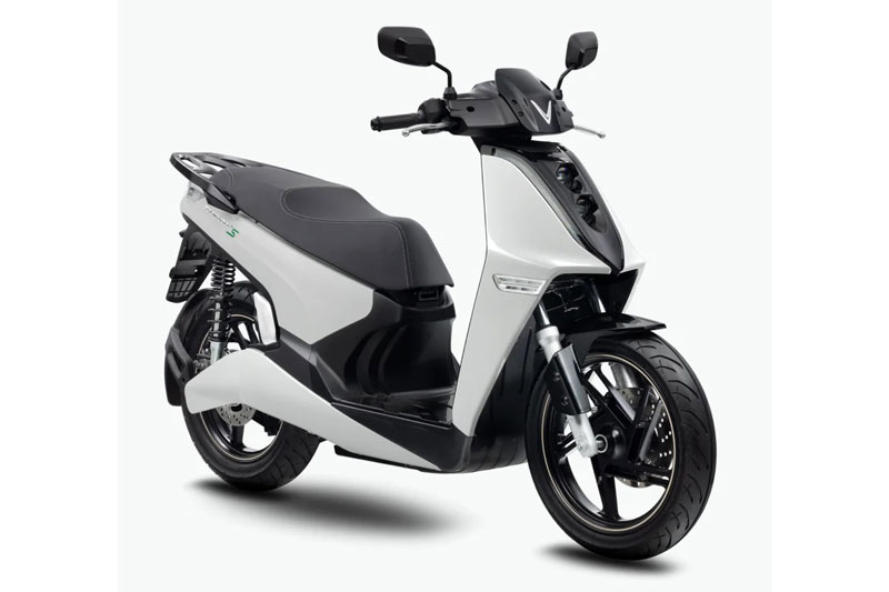 Bảng giá xe máy VinFast tháng 6/2024