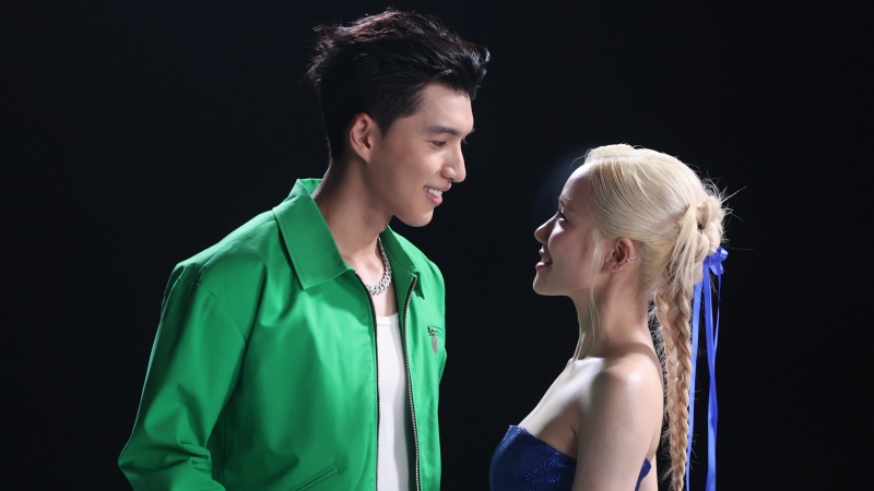 Bộ đôi "crush quốc dân" HIEUTHUHAI và Phương Ly kết hợp trong MV "Xoay Một Vòng"