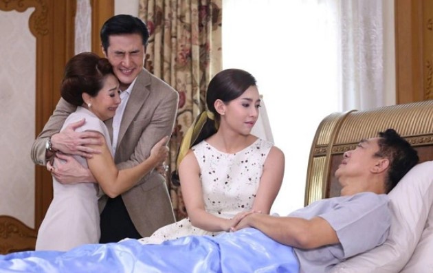 Chăm bố chồng 7 ngày và được bố cho 7 cây vàng, vợ chồng tôi trố mắt kinh ngạc còn các anh chị chồng thì bắt đầu nhảy dựng lên