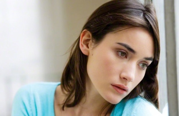 Kết hôn 4 năm, chồng không chịu cho mang thai mà nhà chồng cũng chẳng giục giã sinh con, tôi hoang mang mãi đến khi nghe được câu khấn của bố chồng trong đám giỗ