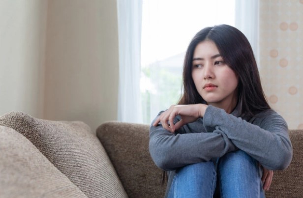 Bố chồng cho tôi sổ tiết kiệm 1 tỷ và đề nghị: “Con hãy ra khỏi ngôi nhà này và đi tìm hạnh phúc mới”