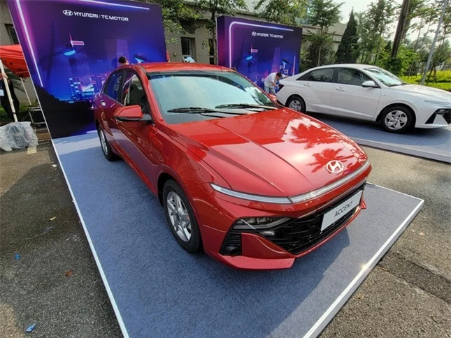 Cận cảnh Hyundai Accent 2024 vừa trình làng thị trường Việt Nam ảnh 10