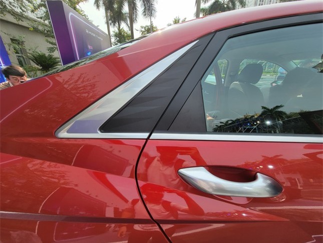 Cận cảnh Hyundai Accent 2024 vừa trình làng thị trường Việt Nam ảnh 15