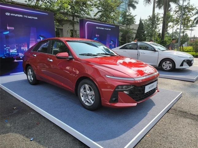 Cận cảnh Hyundai Accent 2024 vừa trình làng thị trường Việt Nam ảnh 2