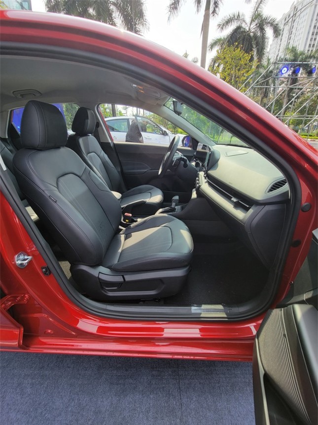 Cận cảnh Hyundai Accent 2024 vừa trình làng thị trường Việt Nam ảnh 22