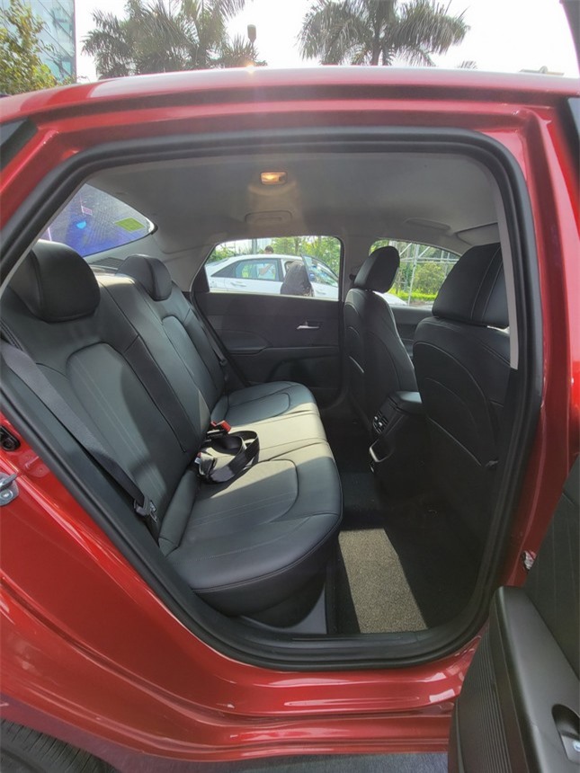 Cận cảnh Hyundai Accent 2024 vừa trình làng thị trường Việt Nam ảnh 24