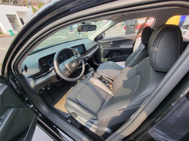 Cận cảnh Hyundai Accent 2024 vừa trình làng thị trường Việt Nam ảnh 8