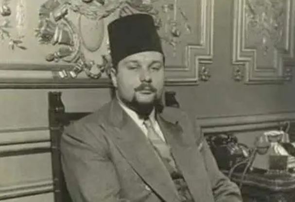 V&#x1ECB; vua k&#xEC; qu&#x1EB7;c th&#xED;ch tr&#x1ED9;m c&#x1EAF;p, &#x103;n u&#x1ED1;ng v&#xF4; &#x111;&#x1ED9; &#x111;&#x1EBF;n m&#x1EE9;c s&#x1ED1; &#x111;&#x1ED3; &#x103;n &#x111;&#x1EE7; &#x111;&#x1EC3; nu&#xF4;i c&#x1EA3; 1 qu&#xE2;n &#x111;&#x1ED9;i