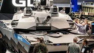 Quân đội Mỹ chi mạnh tay cho xe tăng Abrams lai điện