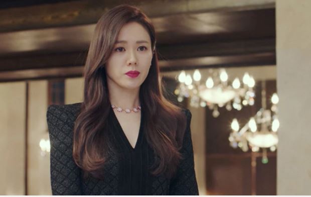 Thấy tôi rán trứng không bỏ hành, cô em chồng tương lai xỉa xói một câu khiến cả nhà mắc nghẹn