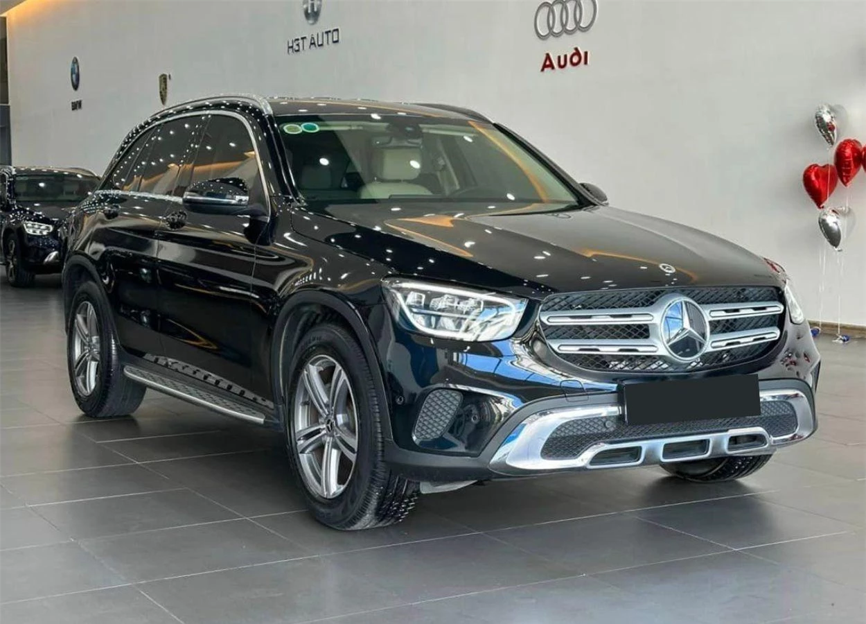 Mercedes-Benz GLC 200 2021 sử dụng 3 năm trượt giá ngang Hyundai Creta 480815