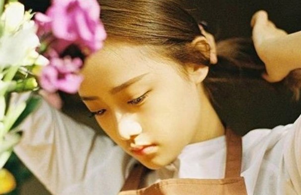 Biết mẹ chồng tôi vừa bán đất, chị dâu liền dẫn cháu qua "nói mỉa", ngờ đâu bà chỉ nói 2 từ, chị ấy đã phải nhục nhã ra về