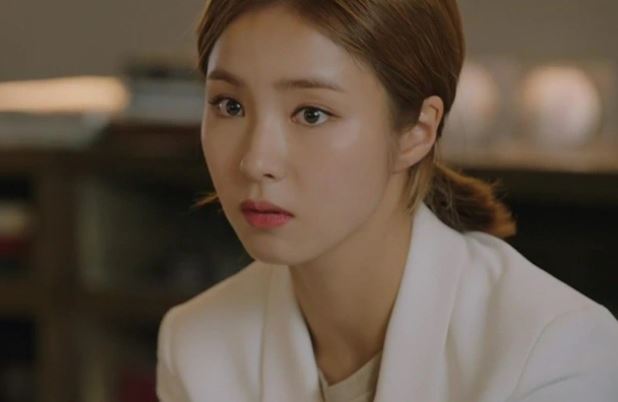 Em d&#xE2;u ngang ng&#x1B0;&#x1EE3;c v&#x1EDB;i nh&#xE0; n&#x1ED9;i nh&#x1B0;ng m&#x1EB9; ch&#x1ED3;ng v&#x1EAB;n ph&#x1EA3;i chu c&#x1EA5;p ti&#x1EC1;n h&#xE0;ng th&#xE1;ng v&#xEC; m&#x1ED9;t l&#xFD; do b&#x1EA5;t ng&#x1EDD;