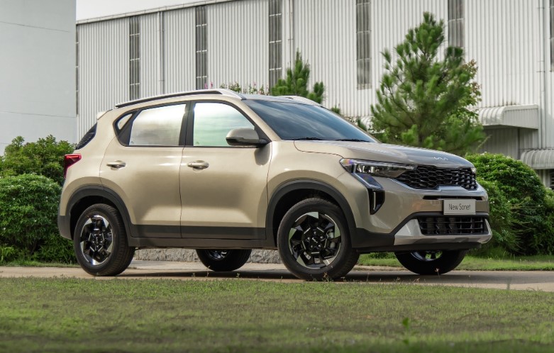 Kia Sonet 2024 chốt giá từ 539 triệu tại Việt Nam, tiệm cận xe hạng B