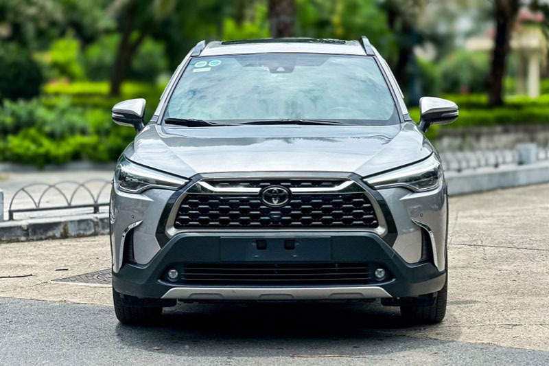 Lăn bánh 2 năm, Toyota Corolla Cross cũ bán lại với giá khó tin