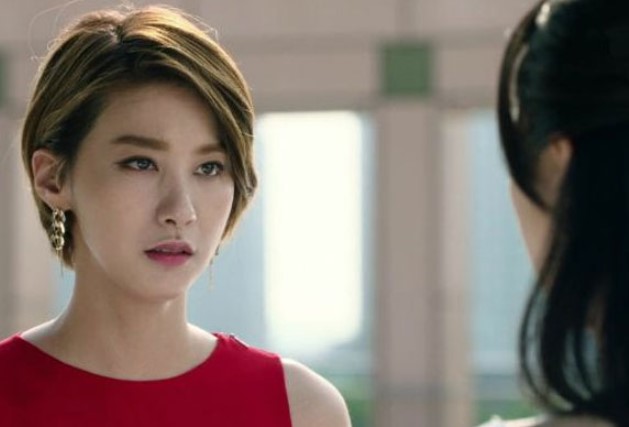 Ngày nào chị dâu cũng mặc đẹp đi làm, tôi sốc nặng khi vô tình gặp chị trong khách sạn, chuyện sau đó khiến tôi khóc nức nở