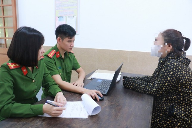 Lập công ty ‘ma’ để mua bán hóa đơn, giám đốc và kế toán bị khởi tố