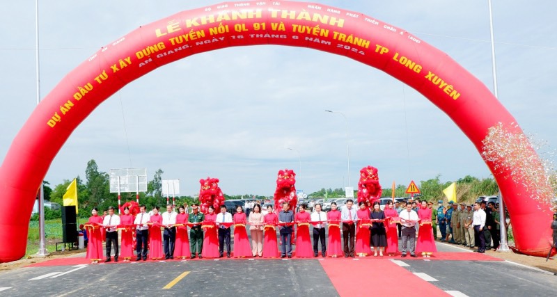 Khánh thành tuyến đường hơn 2.100 tỷ đồng ở An Giang