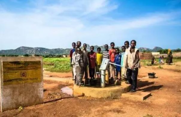 Quốc gia thuộc top nghèo nhất thế giới, cả nước chỉ duy nhất có 1 hồ làm nguồn nước!