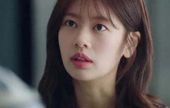 Vừa sinh con xong, tôi được em gái cho xem đoạn clip mà sốc óc tột độ, bẽ bàng trước thái độ của mẹ chồng