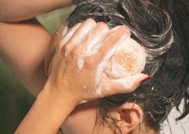 Sạch sẽ mấy cũng đừng gội đầu vào 4 thời điểm này, tim mạch và não bộ đều rất “sợ”