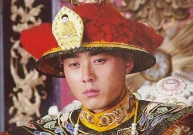 Vì sao ba hoàng đế cuối cùng của triều Thanh đều tuyệt tự?