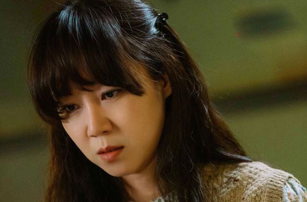 Em dâu đón mẹ chồng về chăm sóc, đang đêm thì bà gõ cửa nhà tôi rồi tuyên bố một điều chấn động