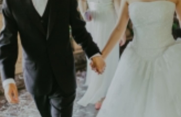 Cô gái trẻ đính hôn xong bỗng dưng phát hiện chồng tương lai có 4 con và 2 đời vợ