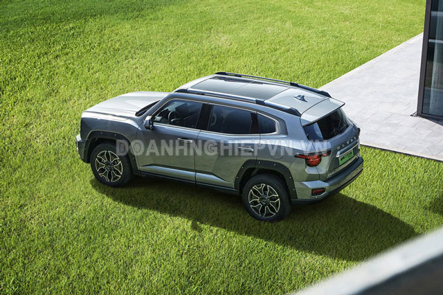 SUV địa hình công suất 378 mã lực, ‘uống xăng như ngửi’, giá rẻ bất ngờ