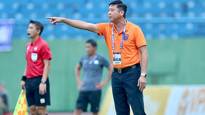 HLV Lê Huỳnh Đức từ chức