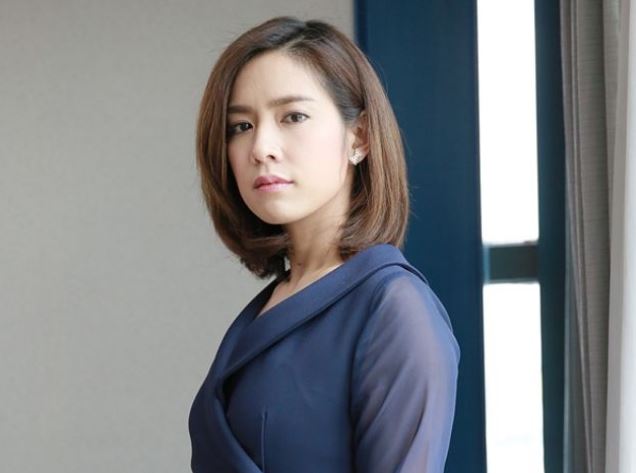 Hàng xóm vẫn luôn tỏ ra thân thiết như chị em, nhưng 1 lần chồng vắng nhà, vợ phát hiện sự giả dối của cô ta nhờ giỏ hoa quả