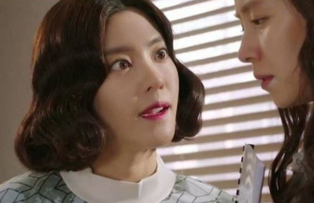 Vừa xây nhà xong chị chồng sang ở lì không chịu đi, em dâu khóc nghẹn khi nghe lỏm hàng xóm