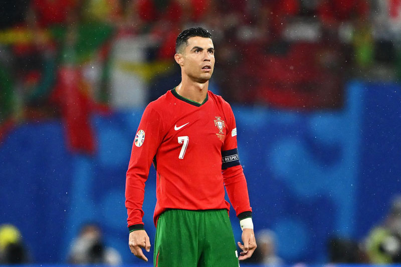 Ronaldo lại lập kỷ lục không tưởng ở Euro