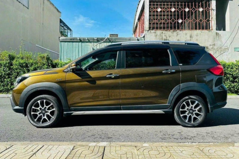 Suzuki XL7 lăn bánh 3 năm lên sàn xe cũ với giá ngỡ ngàng