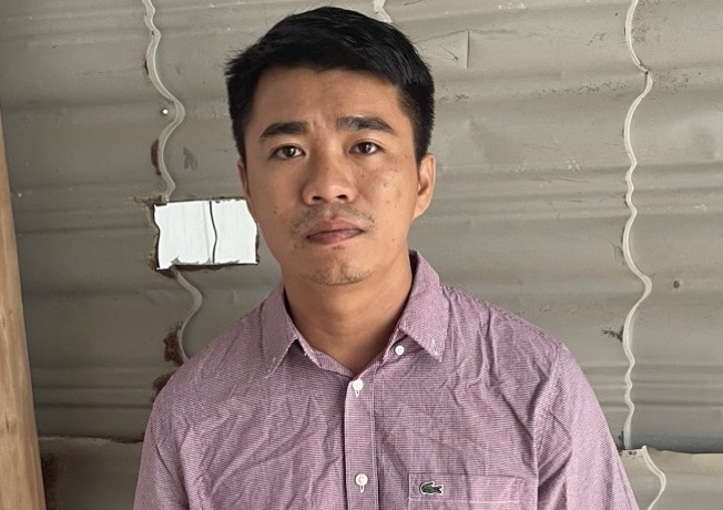 An Giang: Nh&#xE2;n vi&#xEA;n c&#x169; c&#xF4;ng ty thu&#x1EF7; s&#x1EA3;n l&#x1EEB;a &#x111;&#x1EA3;o h&#x1A1;n 1,6 t&#x1EF7; &#x111;&#x1ED3;ng