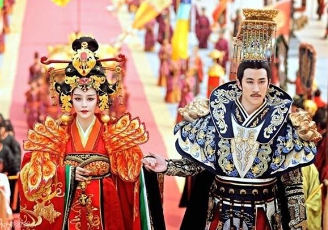 Tên thật của Võ Tắc Thiên - nữ hoàng đế đầu tiên trong lịch sử phong kiến Trung Quốc là gì?