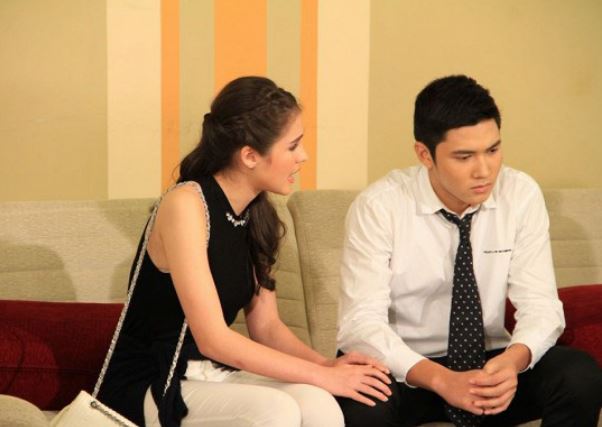 Đến nhà anh trai ở lại một đêm, em tá hỏa khi thấy cách chị dâu "dùng chồng" nhưng khi em lên tiếng thì bị chính anh trai mắng mỏ, xúc phạm