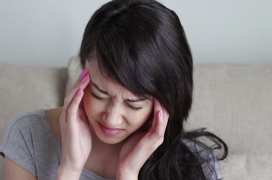 Đang mở cửa thì có 4 người hùng hổ xông tới hỏi tôi về một bức ảnh, tôi phát hoảng vì không ngờ em chồng lại gây ra chuyện tai hại này