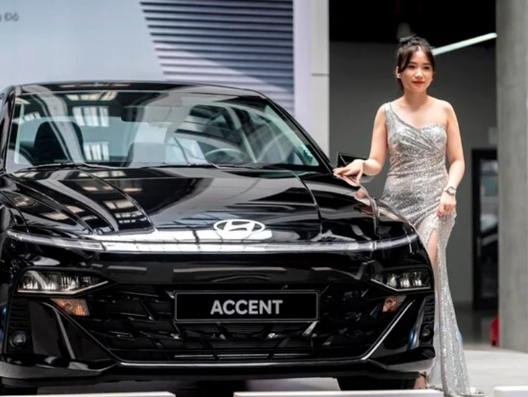 'Soi' Hyundai Accent 2024 phiên bản cao cấp vừa ra mắt