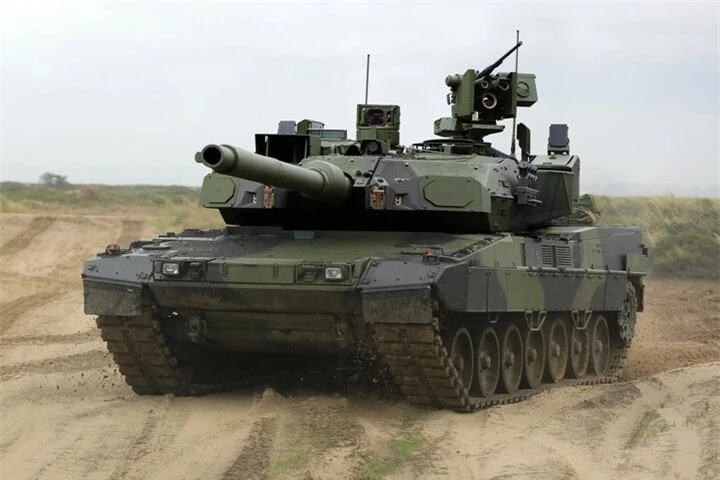 Xe tăng Leopard 2A8.