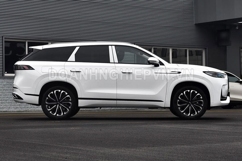 ‘Kẻ huỷ diệt” Hyundai Santa Fe ra mắt với diện mạo ấn tượng, công suất 261 mã lực, giá gần 500 triệu đồng