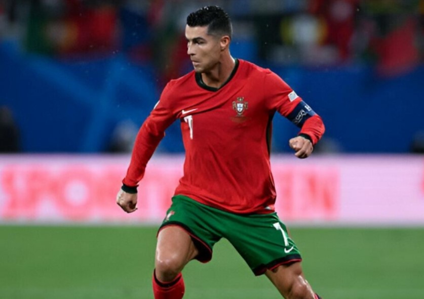 Khởi đầu tịt ngòi, rộ tin Ronaldo sẽ phải ngồi dự bị tại Euro 2024