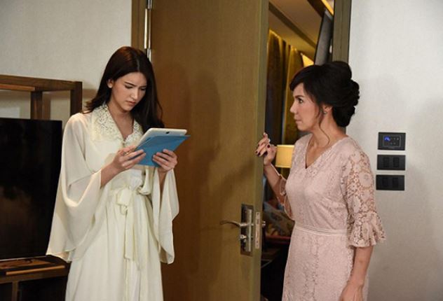 Suốt 3 năm chăm sóc mẹ chồng, thế mà ngày em chồng từ nước ngoài về, bà nói một câu khiến tôi phải đưa ra cuốn sổ ghi chép dài 50 trang