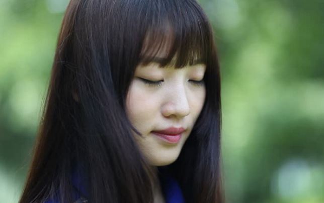 Đang hốt hoảng thì chồng bước vào và hỏi: “Em tìm cái này à?”, tôi sững sờ lo lắng nhưng lời bộc bạch sau đó của anh càng khiến tôi kinh ngạc gấp bội